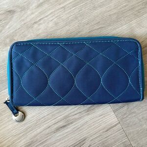 Travelon SafeID Embroidered Tri-Fold RFID Wallet Blue Quilted Model 22996